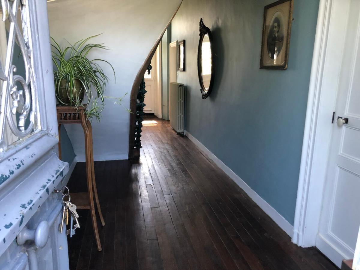 La Maison Ruth Montbray Bagian luar foto